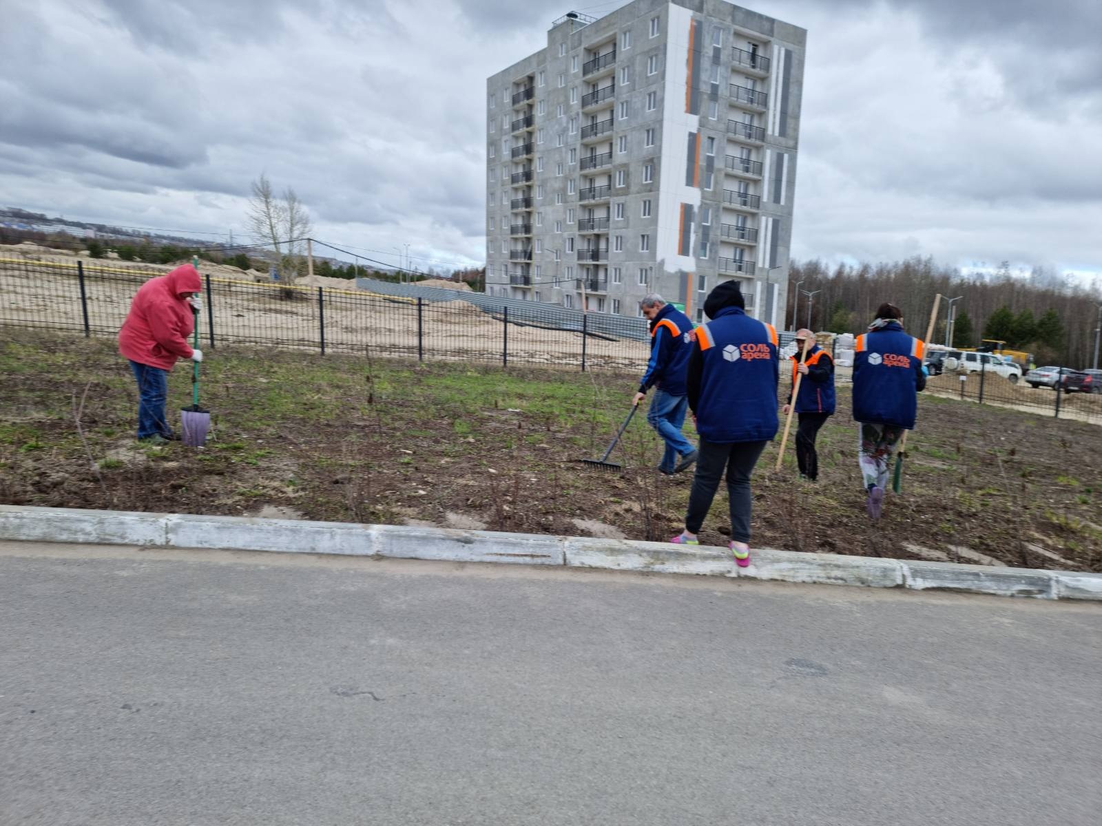 Субботники в МАУ ДО 